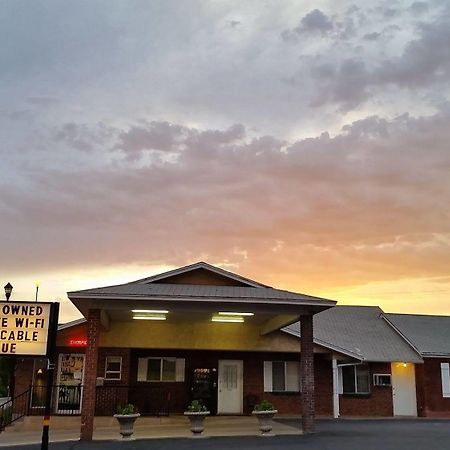 Dixie Palm Motel St. George Esterno foto